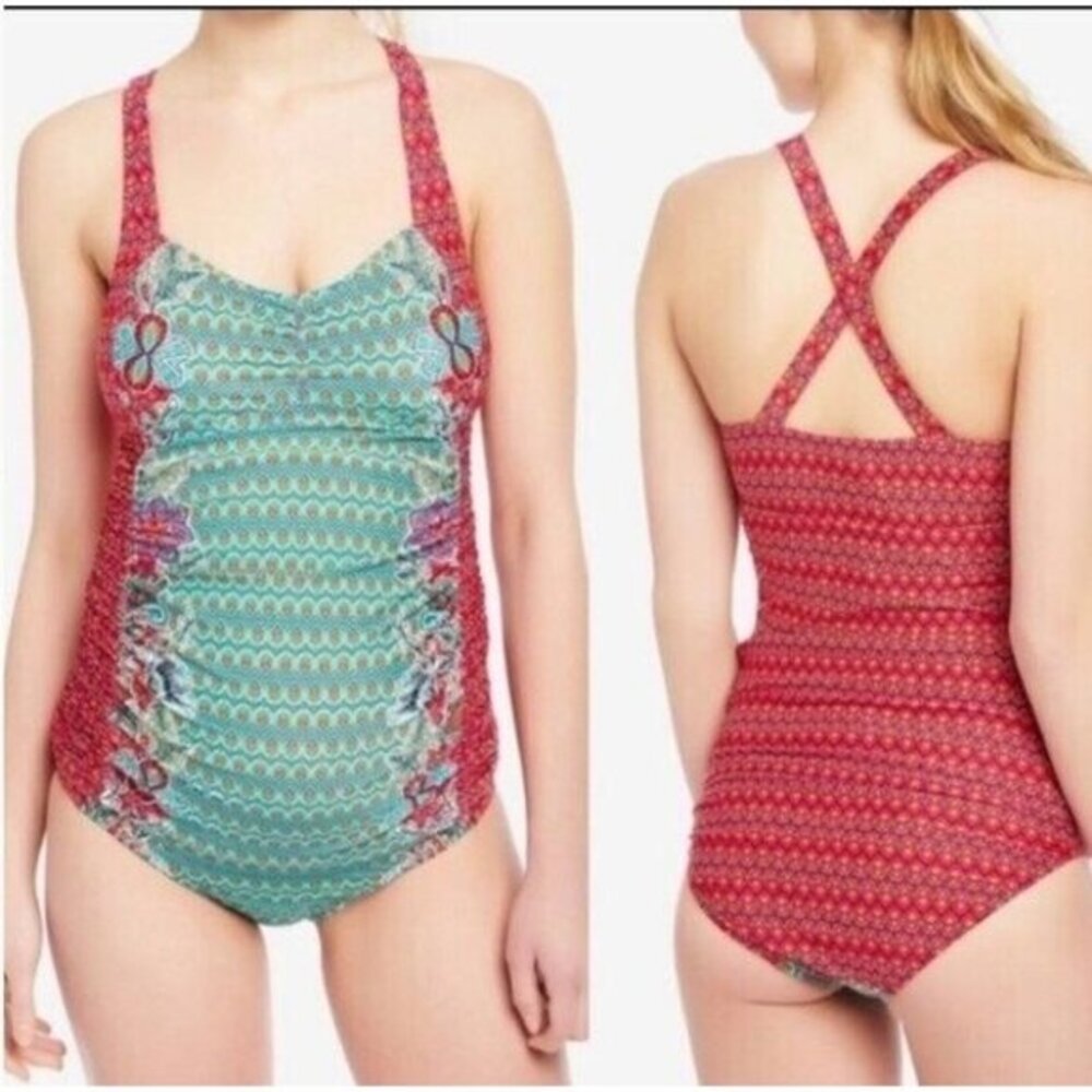 Beach Bump by Motherhood Maternity Tankini Swimsuit Women's 2 Pc. Size Small
